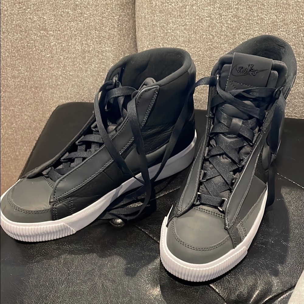 Nike Women’s Black High-Top Sneakers
